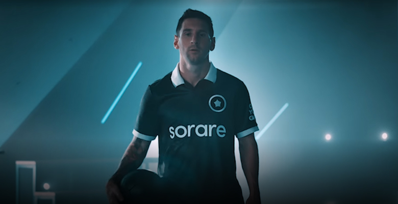 Lionel Messi wearing the Sorare football shirt